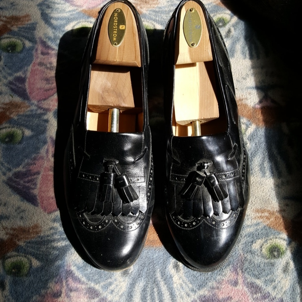 FERRAGAMO black formal tassel loafers